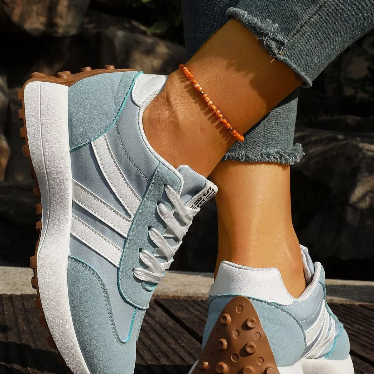 Modern Finesse Nova Round-Toe Lace-Up Sneakers
