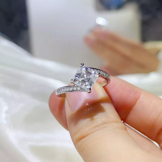 HOF Mira 2 Carat Moissanite 925 Sterling Silver Ring