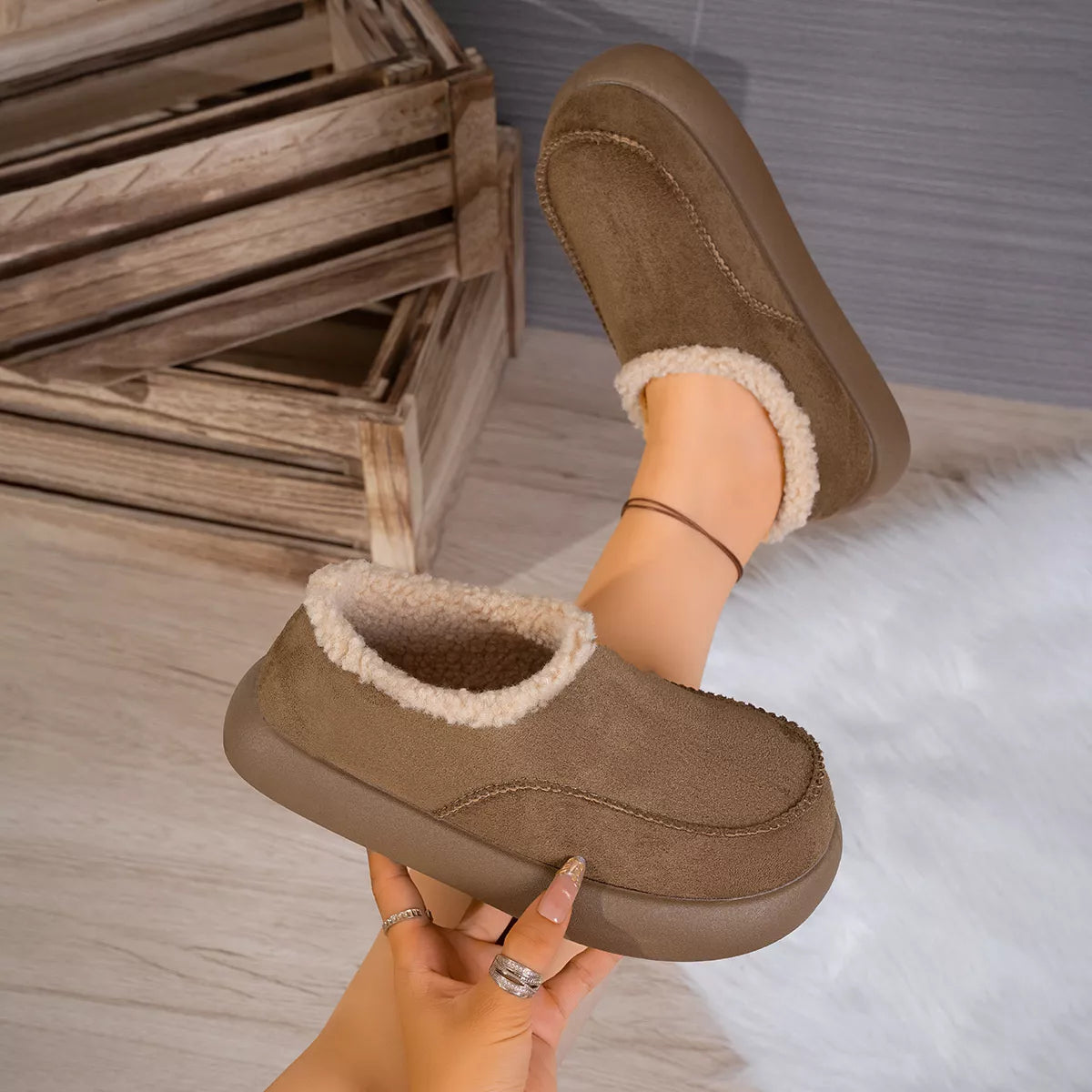 Modern Finesse Arden Round-Toe Ankle Boots