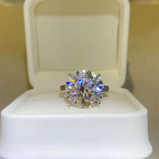 HOF Solace 10 Carat Moissanite 925 Sterling Silver Ring