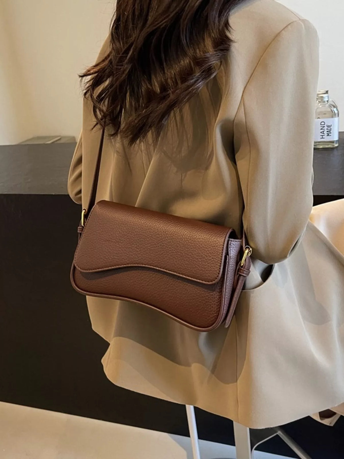 Modern Finesse Vale Solid Color Leather Crossbody Bag