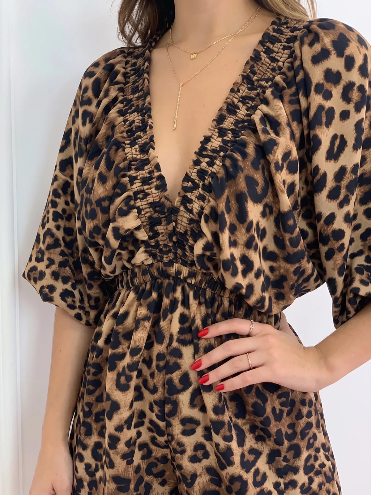 Modern Finesse Sienna V-Neck Leopard Print Puff Sleeve Romper