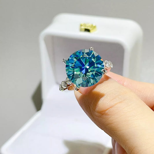 House Of Finesse Azure Crown 10 Carat Moissanite Ring in pastel blue