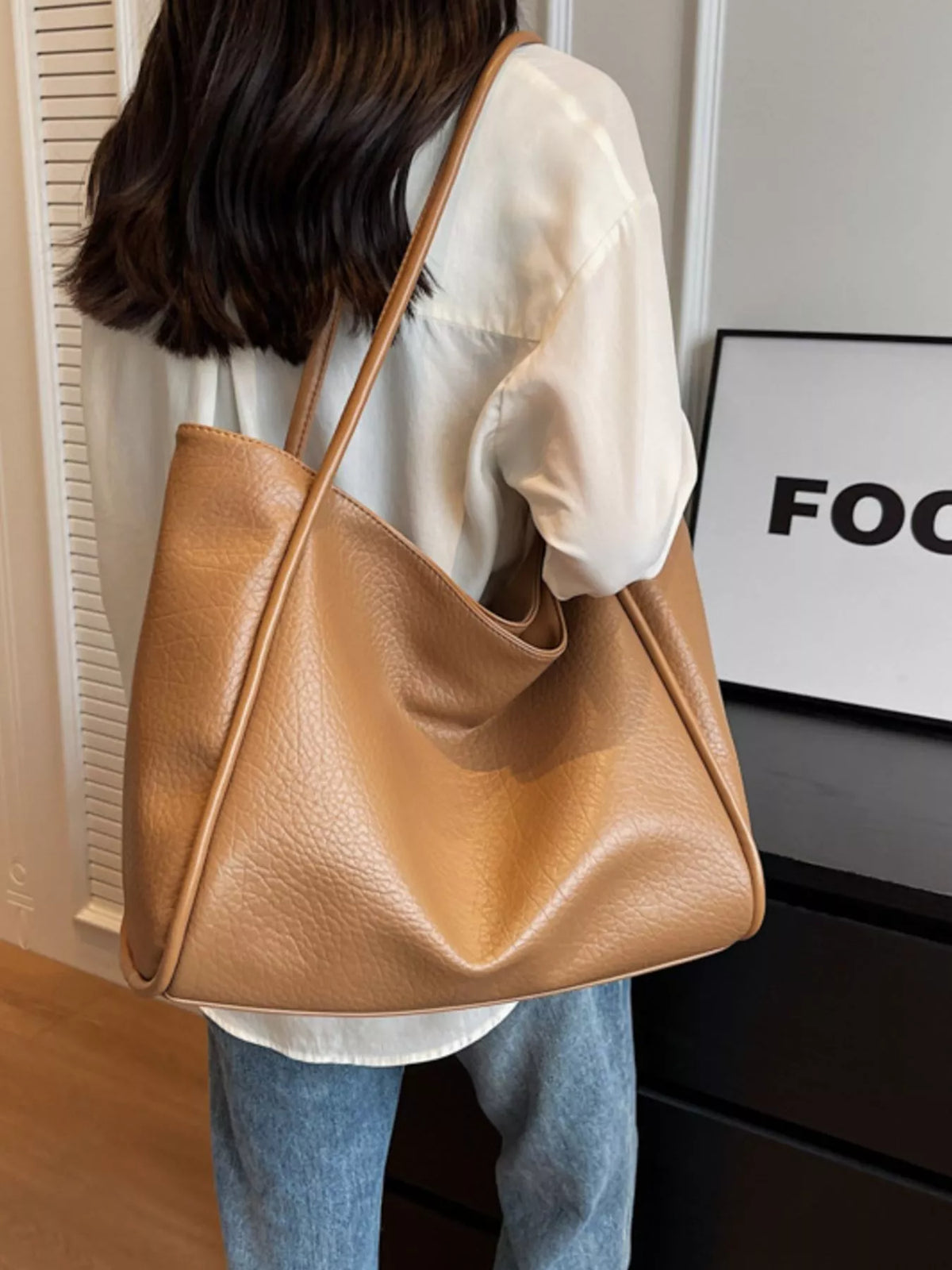 Modern Finesse Avenue PU Leather Tote Bag