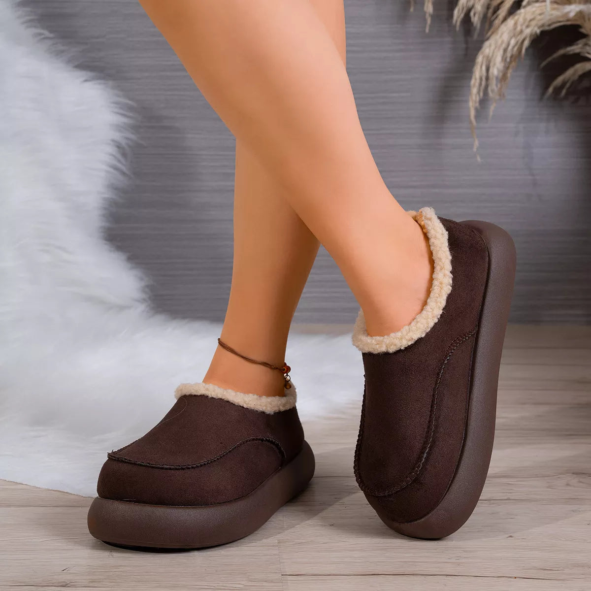 Modern Finesse Arden Round-Toe Ankle Boots