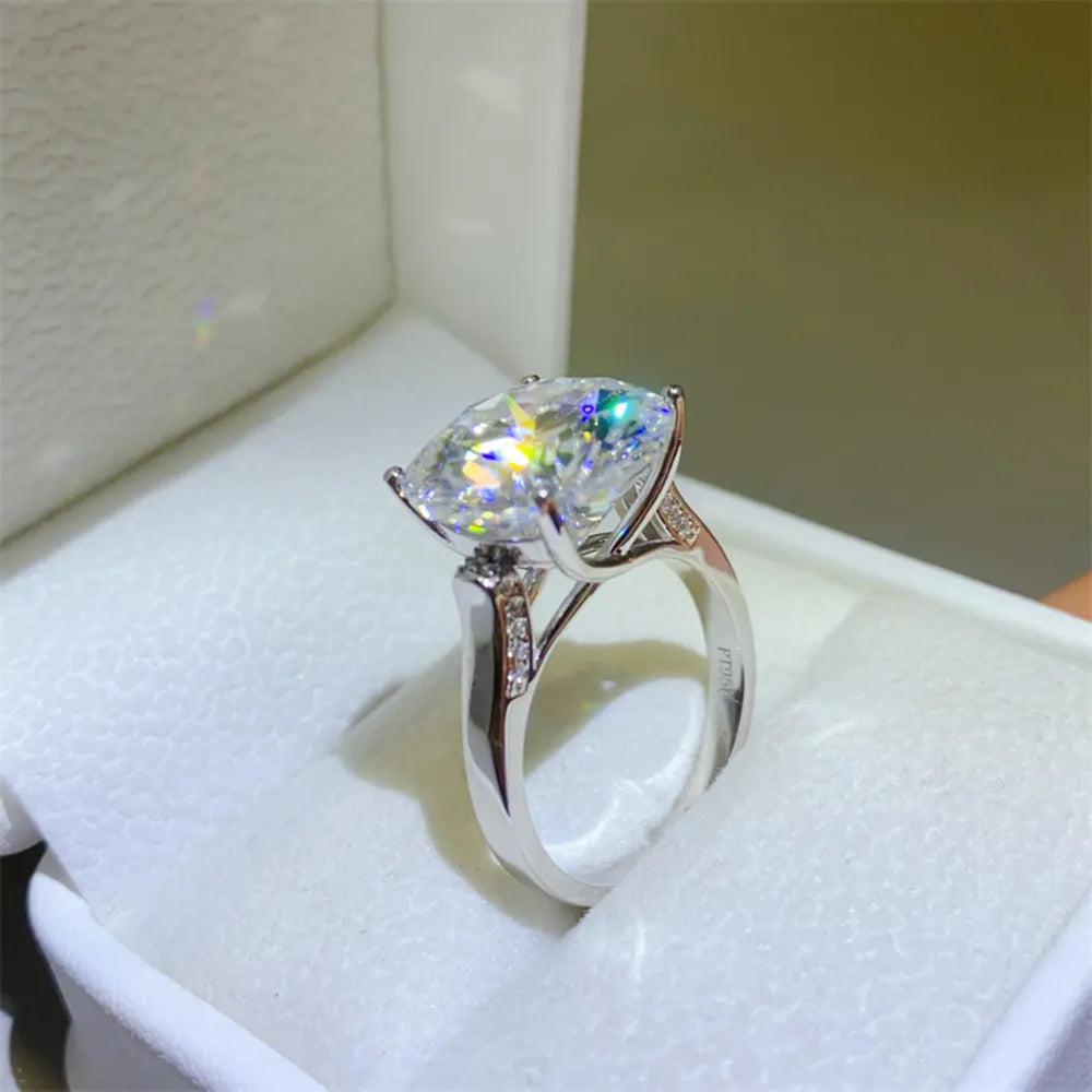 HOF Solace 10 Carat Moissanite 925 Sterling Silver Ring
