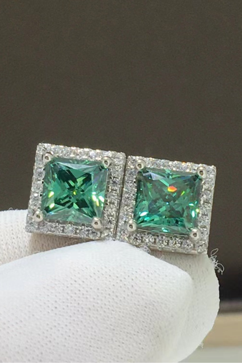 HOF Sienna 2 Carat Moissanite Square Stud Earrings
