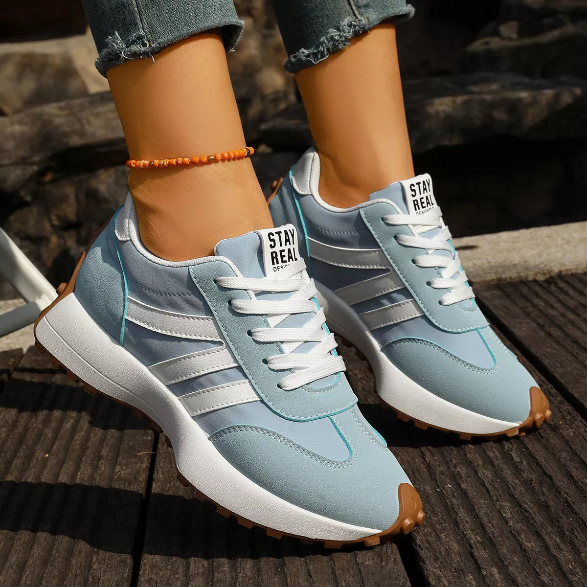 Modern Finesse Nova Round-Toe Lace-Up Sneakers