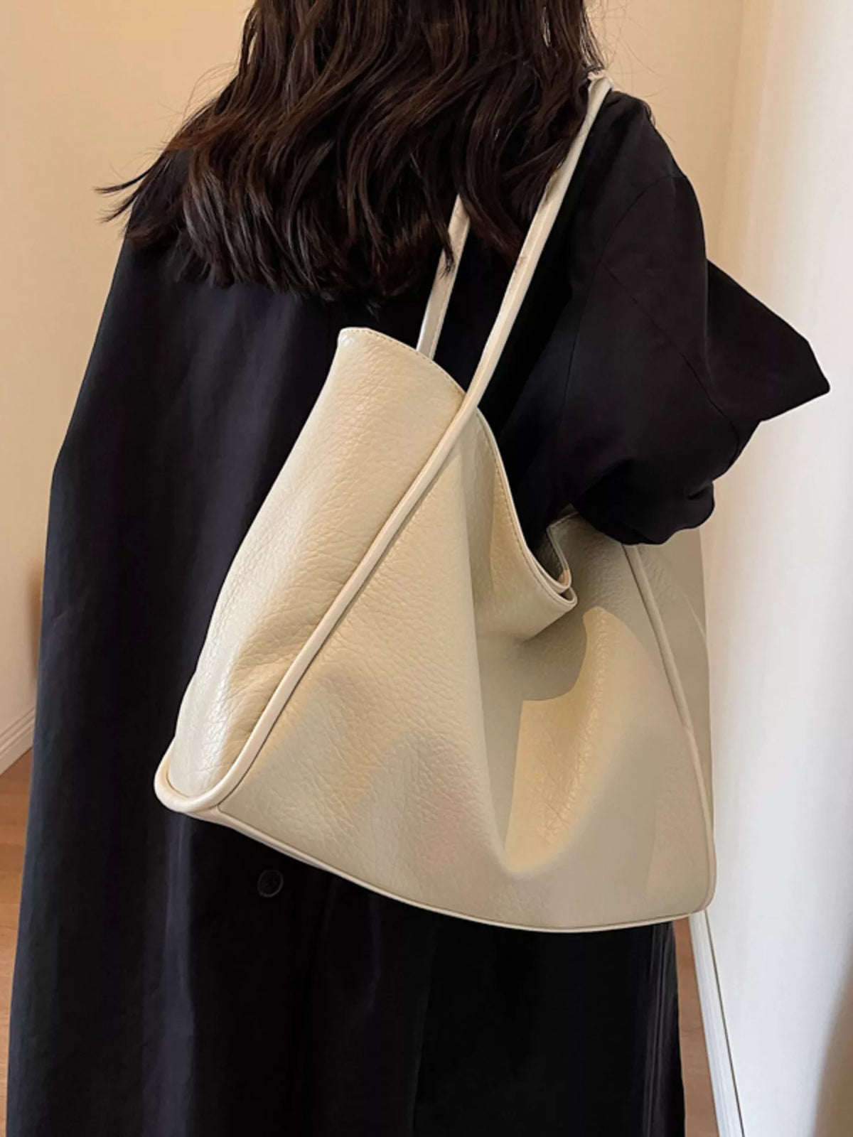 Modern Finesse Avenue PU Leather Tote Bag
