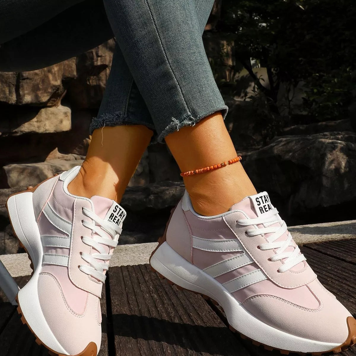 Modern Finesse Nova Round-Toe Lace-Up Sneakers