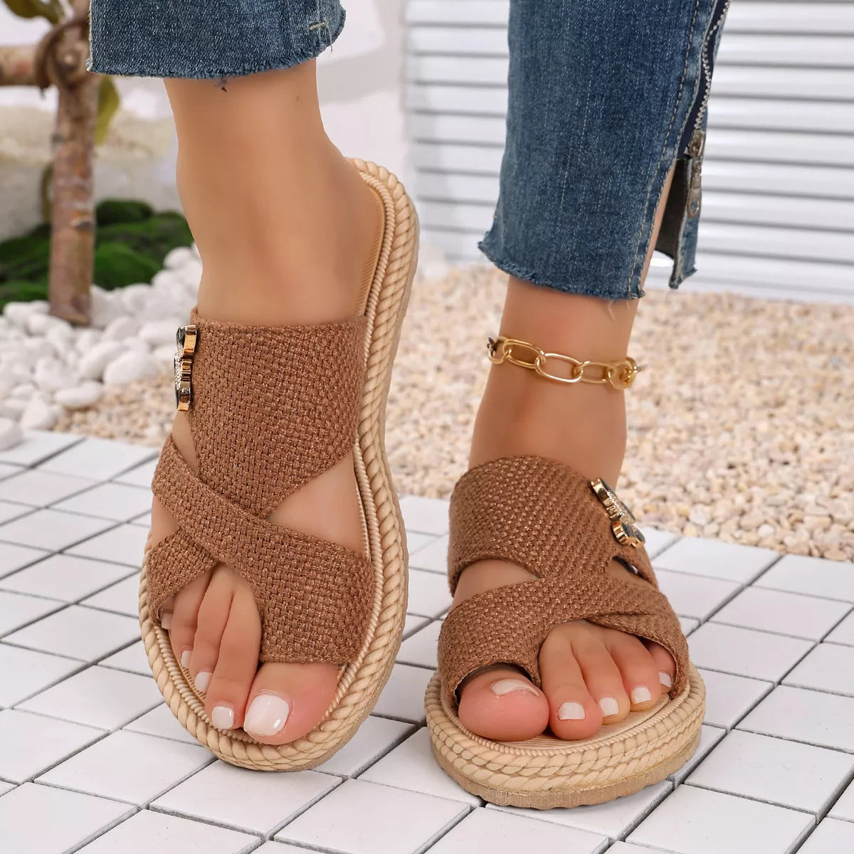 Modern Finesse Arden Toe Loop Flat Sandals