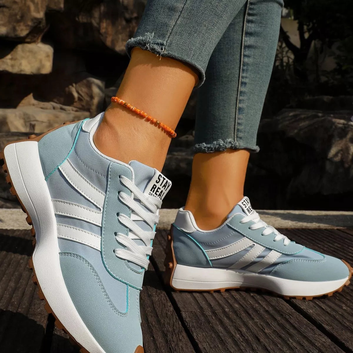 Modern Finesse Nova Round-Toe Lace-Up Sneakers