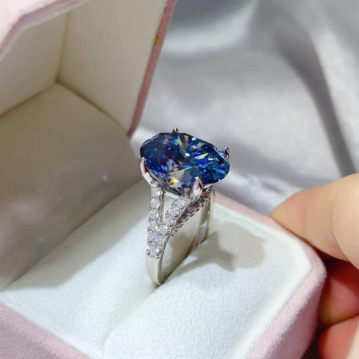 House Of Finesse Imperial Blue 10 Carat Moissanite Ring
