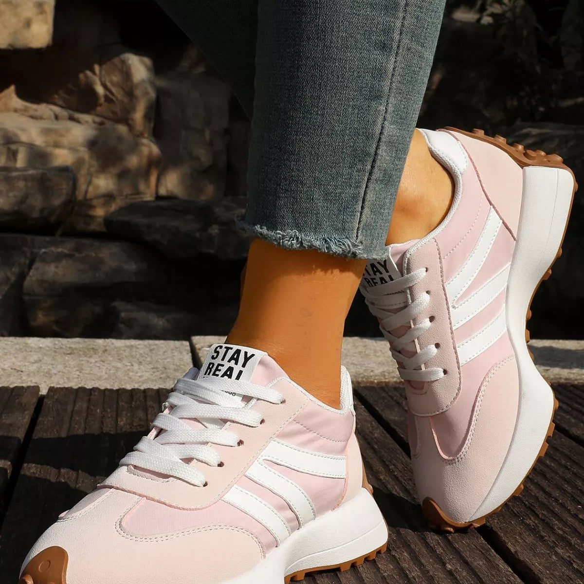 Modern Finesse Nova Round-Toe Lace-Up Sneakers