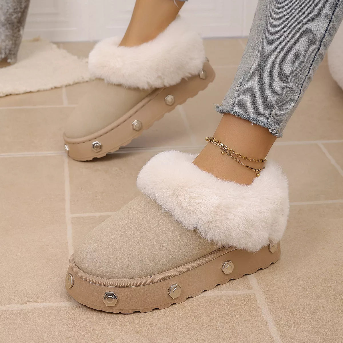 Modern Finesse Vale Round-Toe Platform Boots