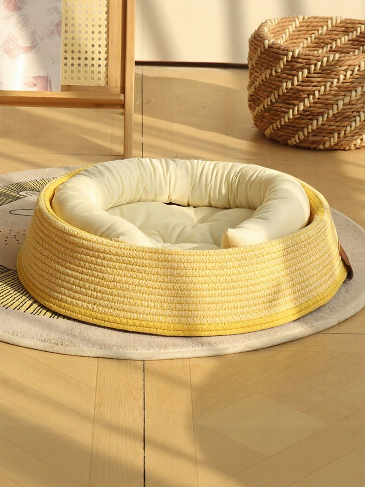HOF Marlowe Woven Rattan Pet Nest