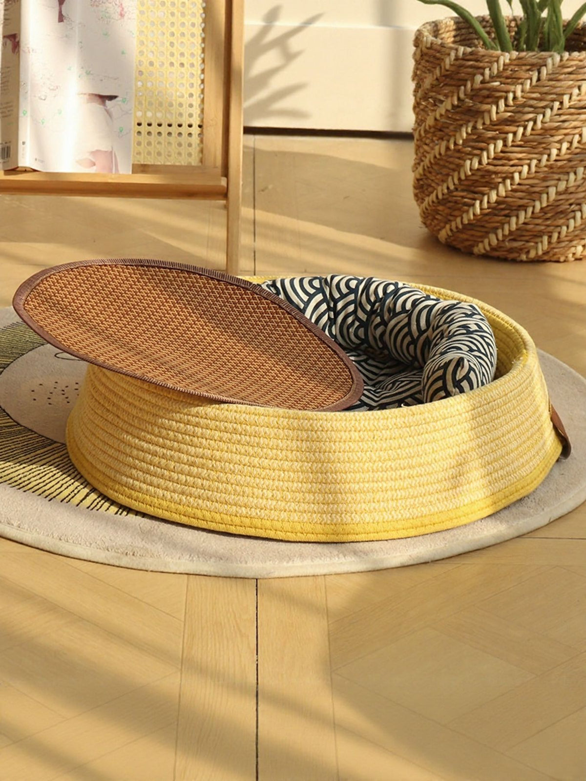 HOF Marlowe Woven Rattan Pet Nest