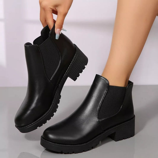 Modern Finesse Rowan Round-Toe Block Heels Boots
