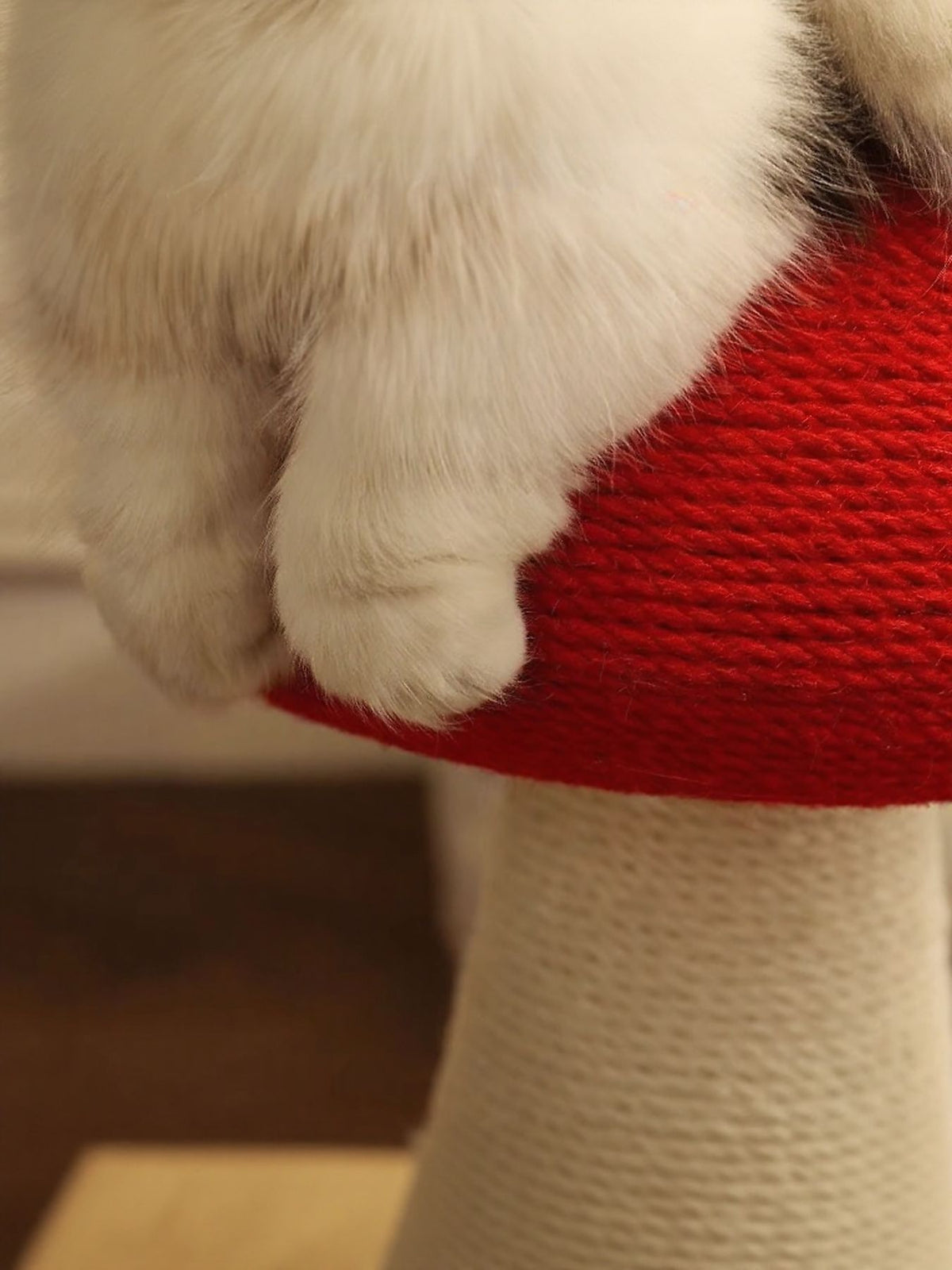 HOF Sienna Mushroom-Shaped Cat Scratching Post