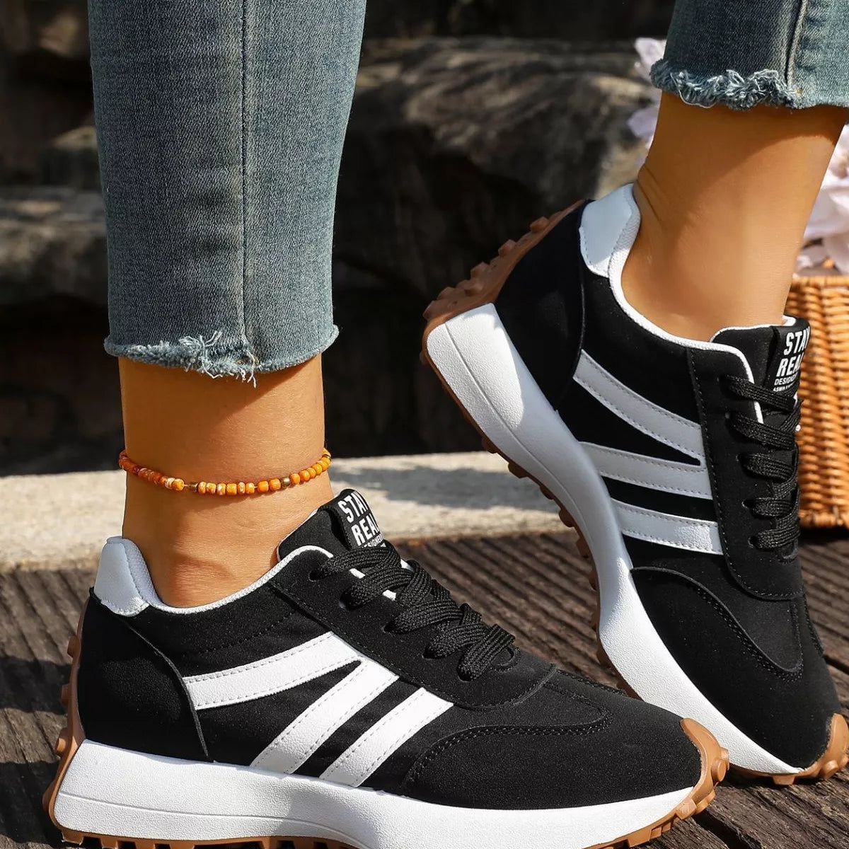 Modern Finesse Nova Round-Toe Lace-Up Sneakers
