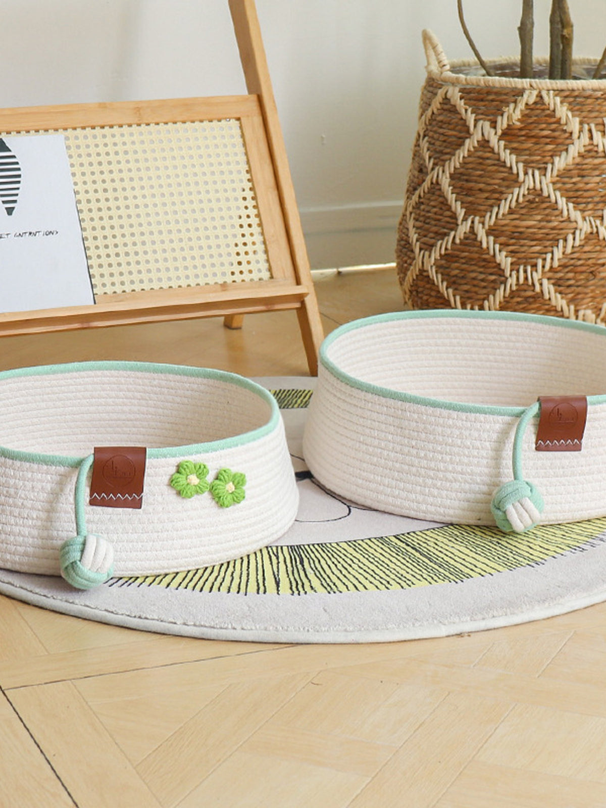 HOF Liora Woven Pet Nest with Toy Ball
