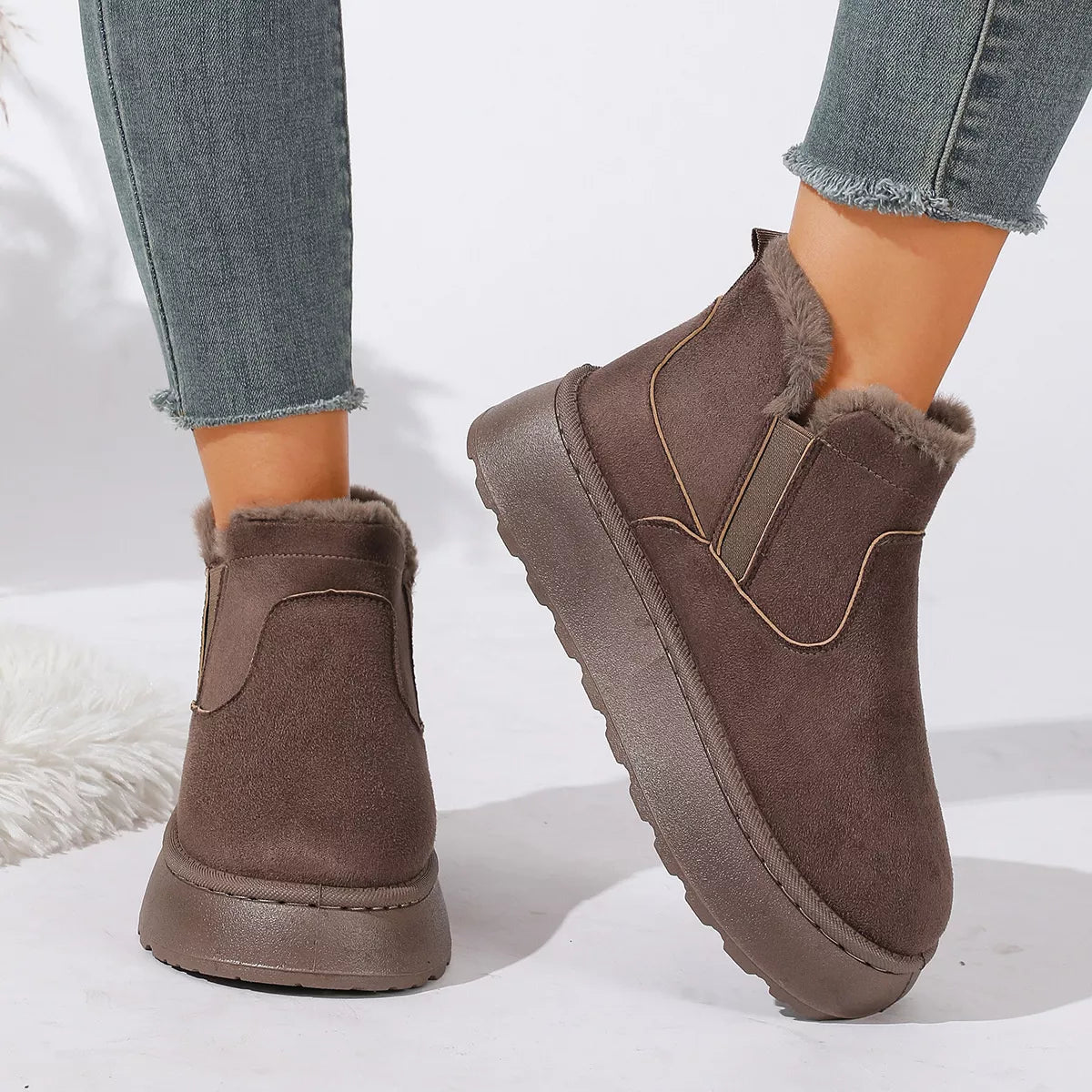 Modern Finesse Estelle Round-Toe Platform Boots