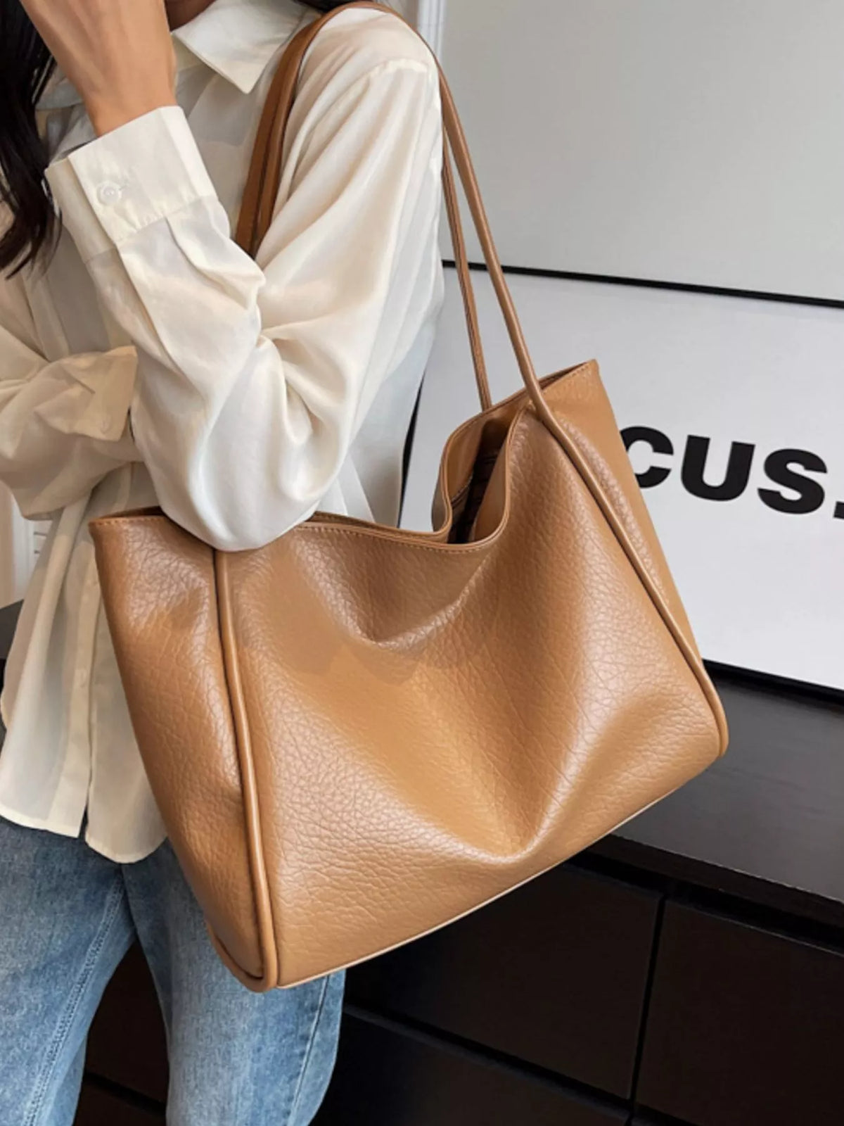 Modern Finesse Avenue PU Leather Tote Bag