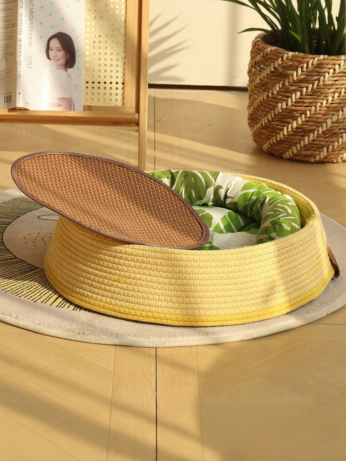 HOF Marlowe Woven Rattan Pet Nest