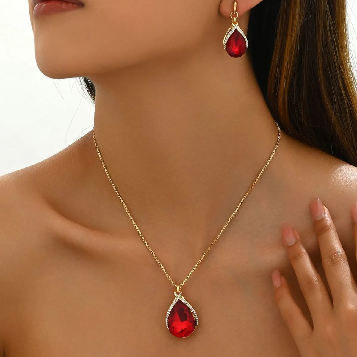 HOF Lyra 18K Gold-Plated Rhinestone Teardrop Necklace and Earrings Jewelry Set