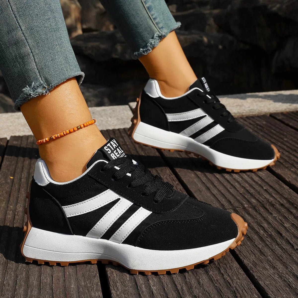 Modern Finesse Nova Round-Toe Lace-Up Sneakers