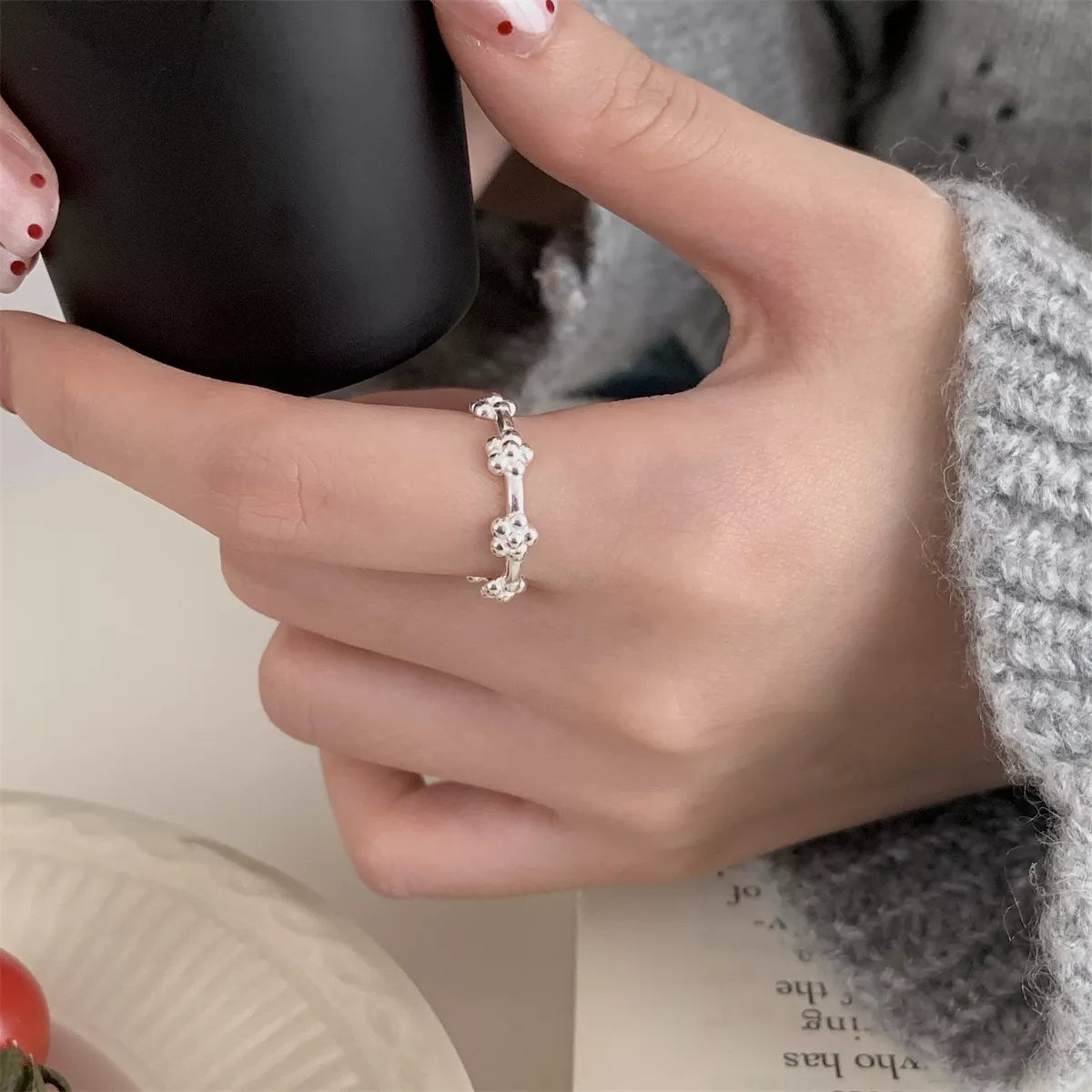 HOF Seren 925 Sterling Silver Flower Ring