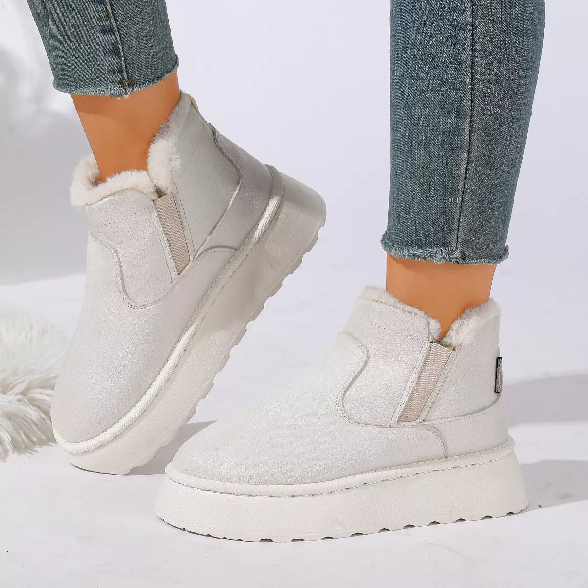Modern Finesse Estelle Round-Toe Platform Boots