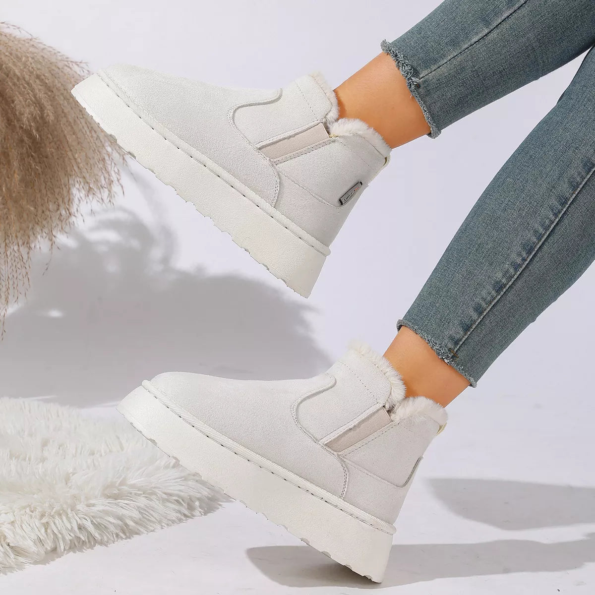 Modern Finesse Solace Round-Toe Platform Boots