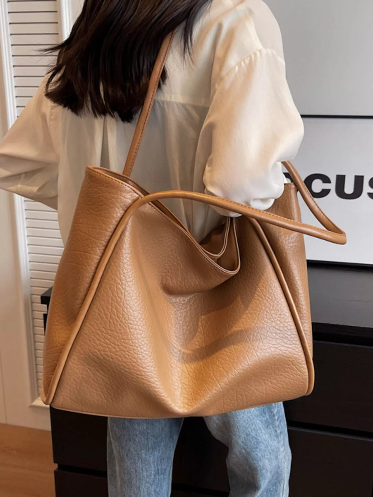 Modern Finesse Avenue PU Leather Tote Bag