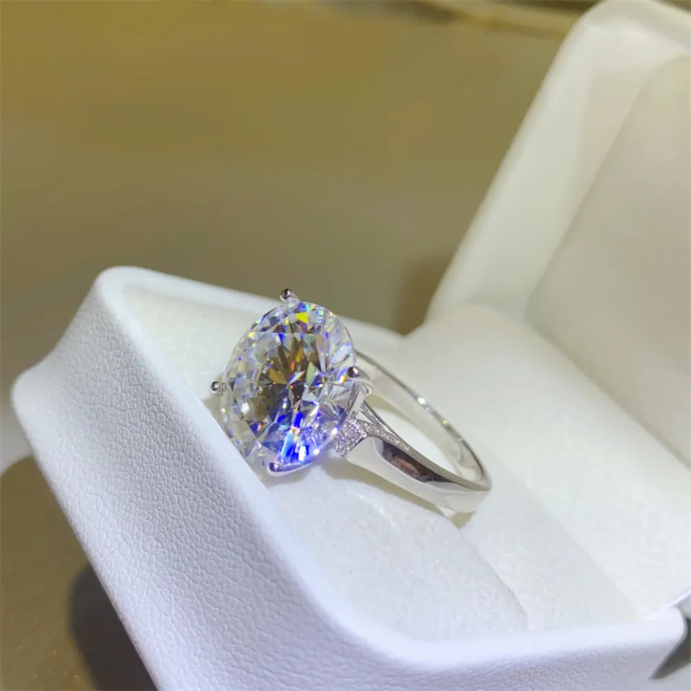HOF Solace 10 Carat Moissanite 925 Sterling Silver Ring