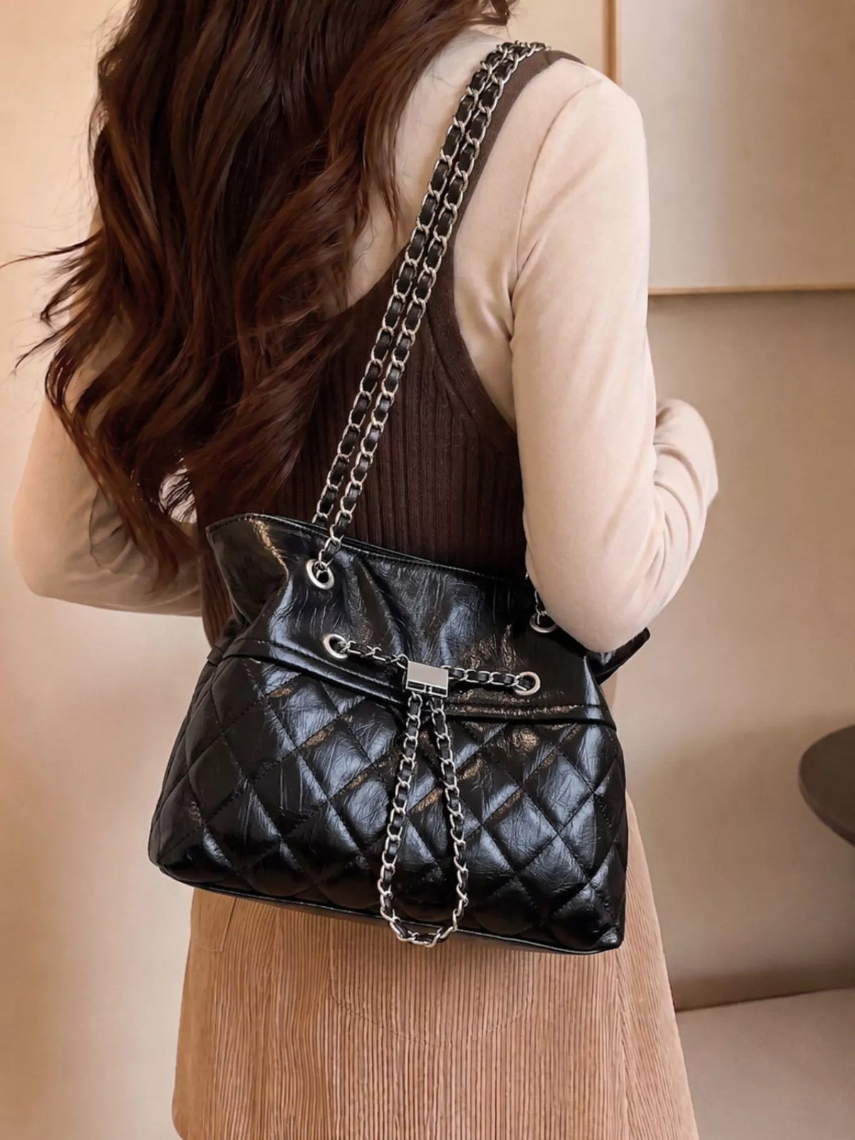 Modern Finesse Onyx Quilt Chain PU Leather Shoulder Bag