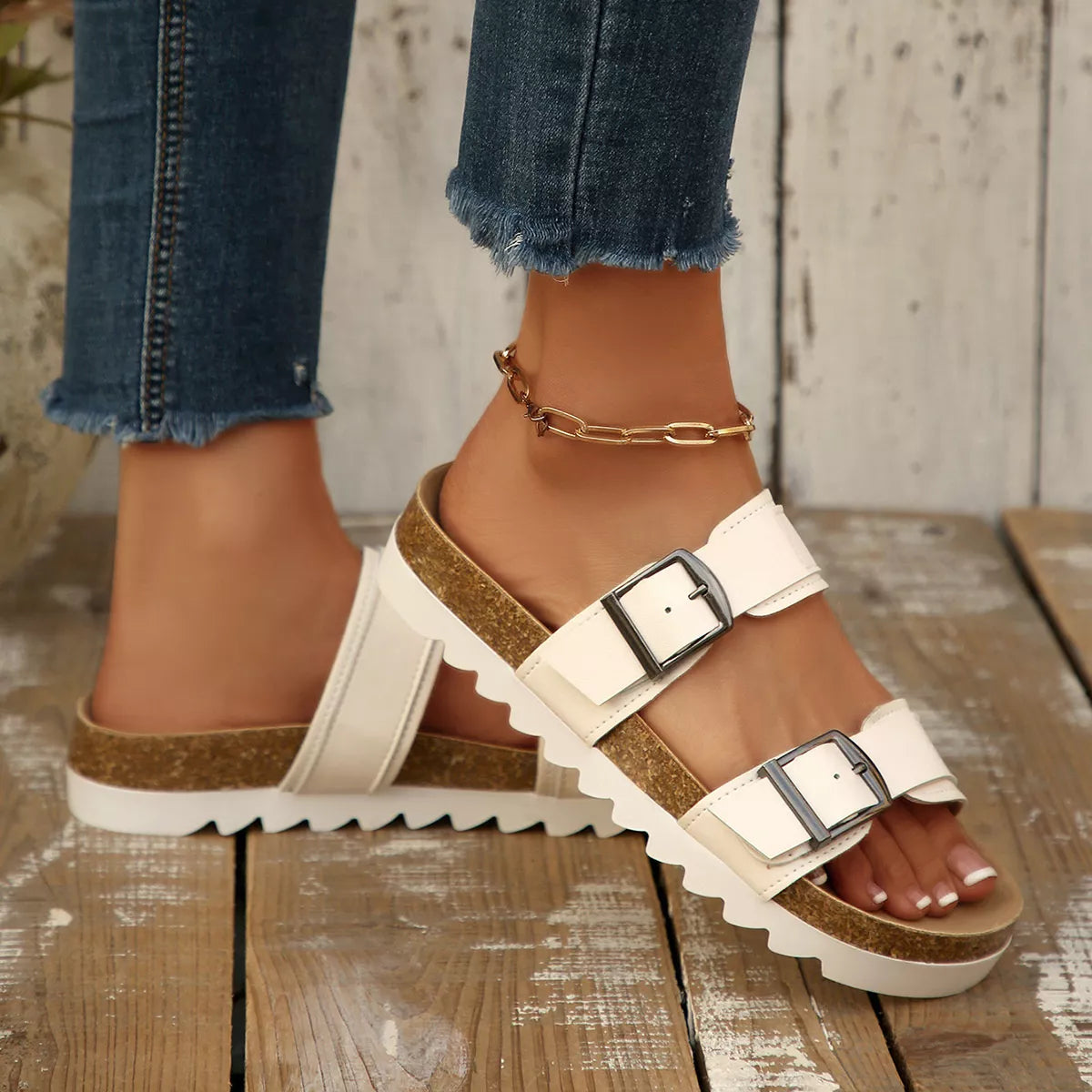 Modern Finesse Noelle Open-Toe Flat Sandals