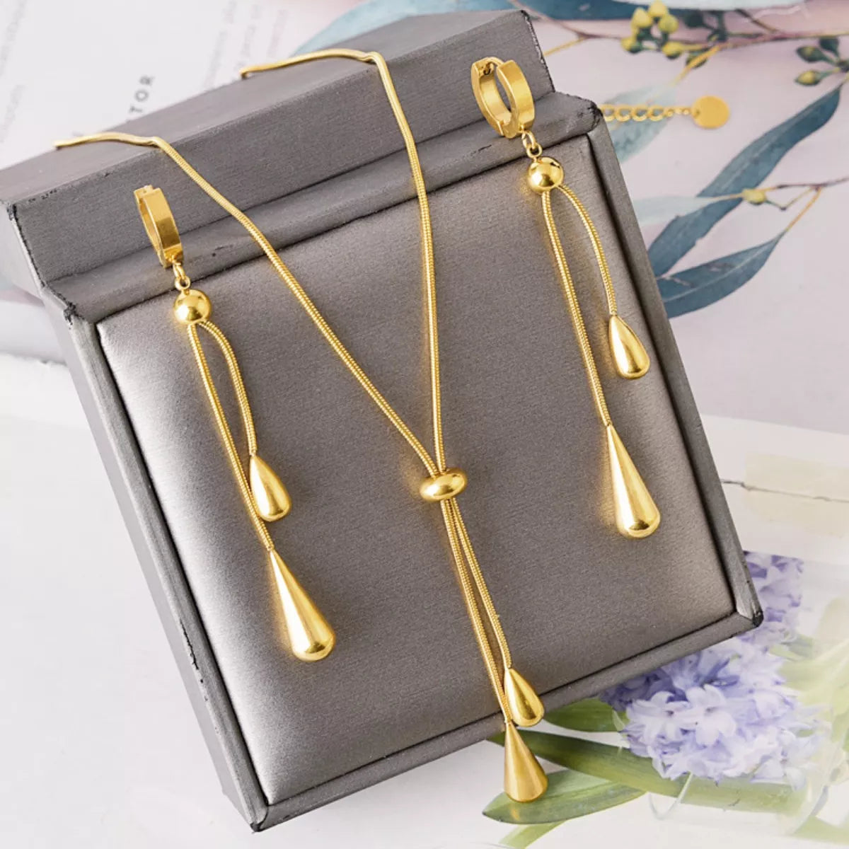 HOF Noelle Teardrop Pendant Necklace and Earrings Jewelry Set