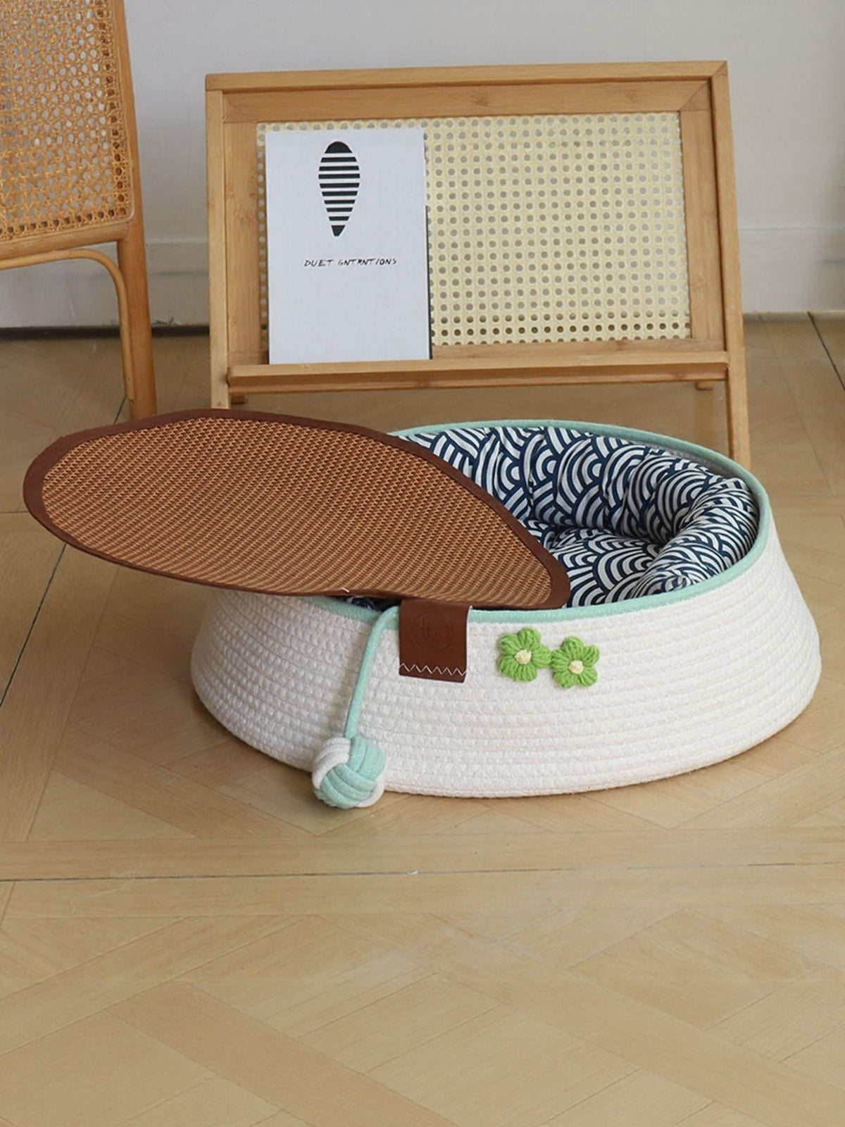 HOF Liora Woven Pet Nest with Toy Ball