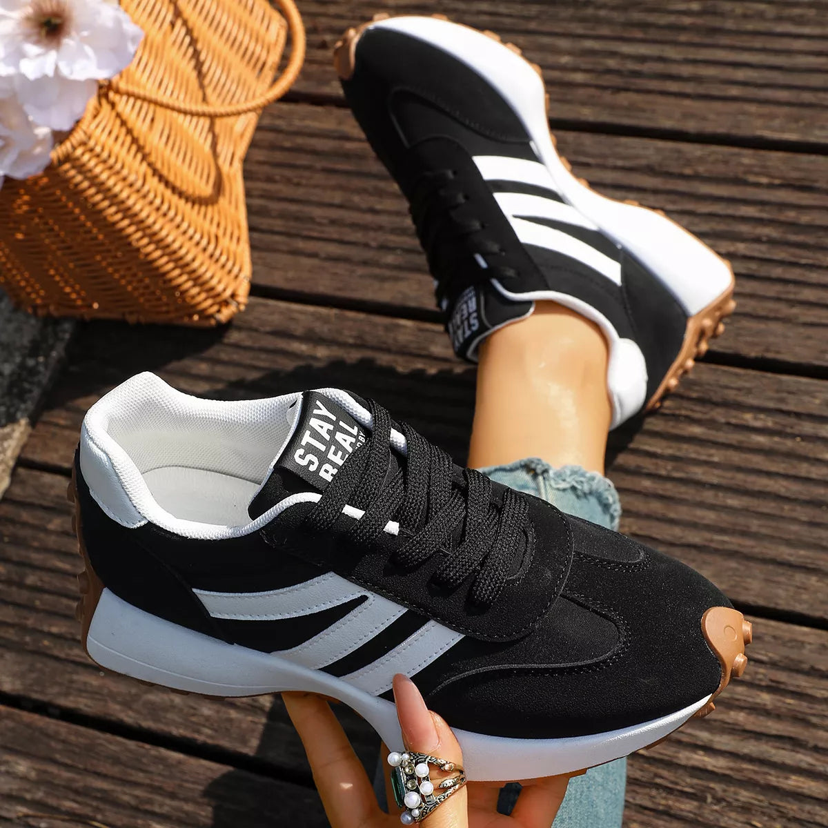 Modern Finesse Nova Round-Toe Lace-Up Sneakers